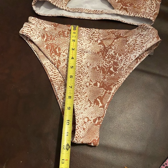 NWOT Snake print bikini - Picture 3 of 6